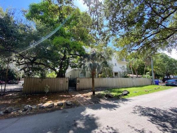 Marbella Villas, 2850 Coconut Ave #7, Miami, Florida 33133, image 3