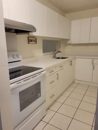 8520 SW 133 Avenue Rd #116, Unincorporated Dade County, Florida 33183, image 1