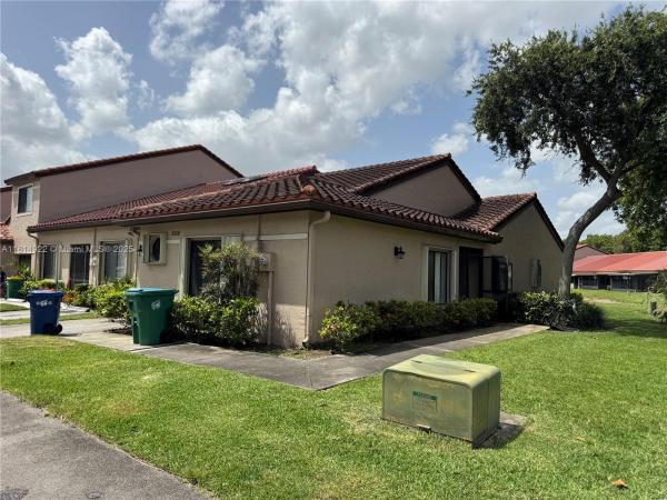 La Mirage, 3313 W Inverrary Blvd W, Lauderhill, Florida 33319, image 1