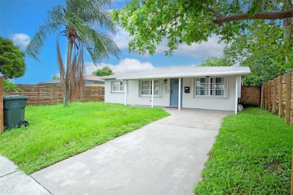North Andrews Terrace, 5433 NE 1st Ave, Oakland Park, Florida 33334, image 1