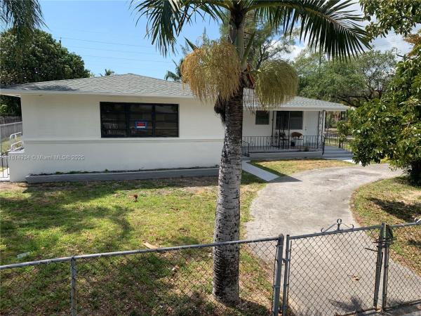 500 NE 136th St, Miami, Florida 33161, image 1