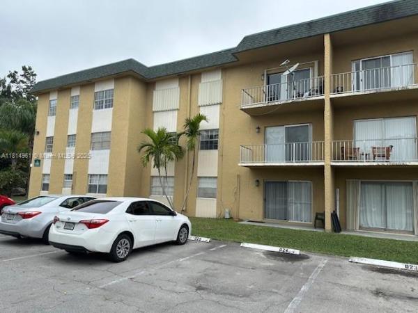 5400 SW 77 Ct #2-R, Unincorporated Dade County, Florida 33155, image 1