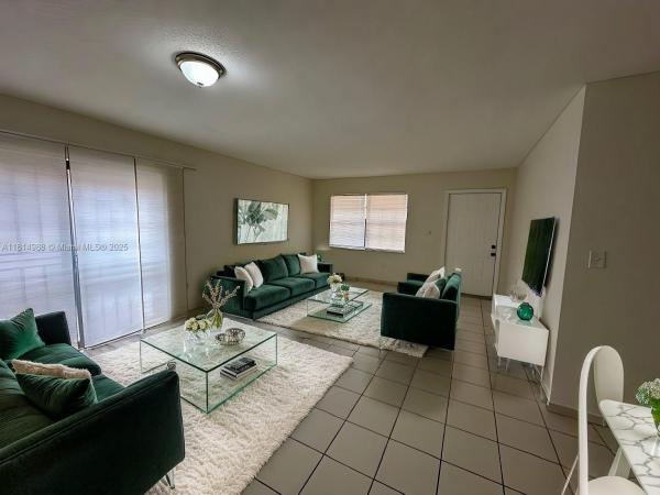 Leomar Homes, 881 NW 132nd Pl, Tamiami, Florida 33182, image 3