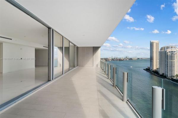 300 Biscayne Blvd Way #2002, Miami, Florida 33131, image 3