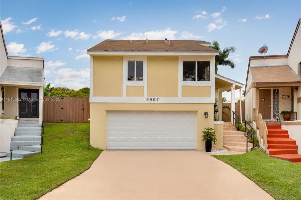Lakes By The Bay, 9909 SW 218th Ter, Cutler Bay, Florida 33190, image 3