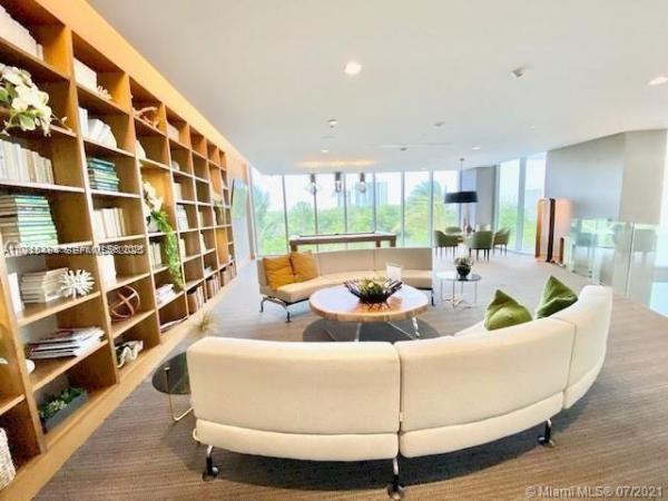 The Harbour North Tower, 16385 Biscayne Blvd #702, North Miami Beach, Florida 33160, image 1