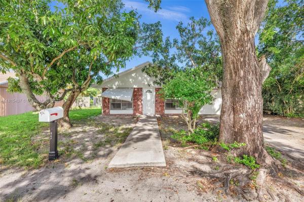 Seaboard Heights, 4840 SW 25th Ave, Dania Beach, Florida 33312, image 1