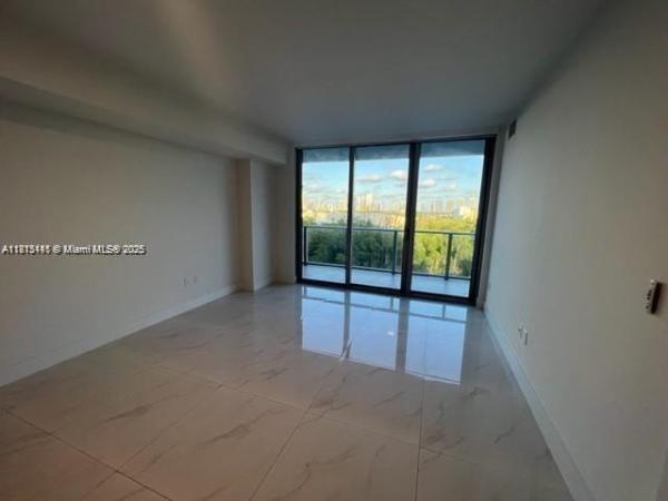 The Harbour South Tower, 16385 Biscayne Blvd #820, North Miami Beach, Florida 33160, image 1