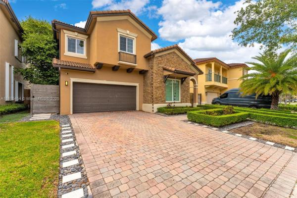The Enclave At Isles Of Bayshore, 22618 SW 94th Path, Cutler Bay, Florida 33190, image 2
