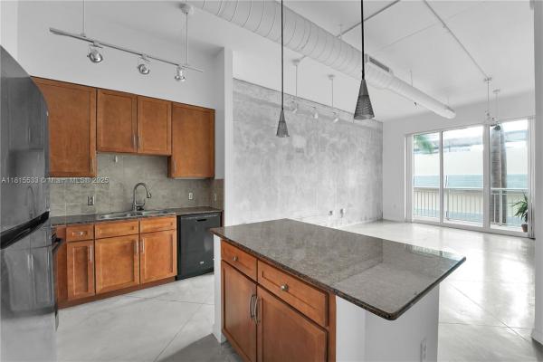 Cite On The Bay West, 2001 Biscayne Blvd #2305, Miami, Florida 33137, image 1