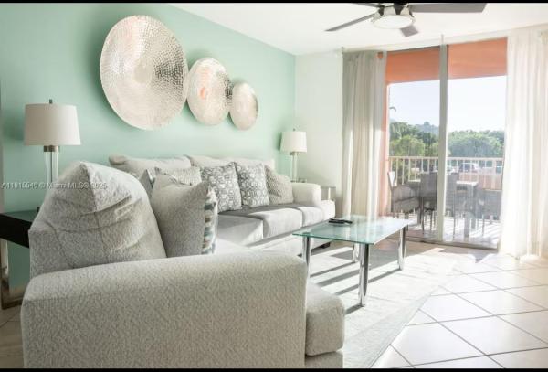 The Yacht Club At Aventura, 19601 E Country Club Dr #7-203, Aventura, Florida 33180, image 1