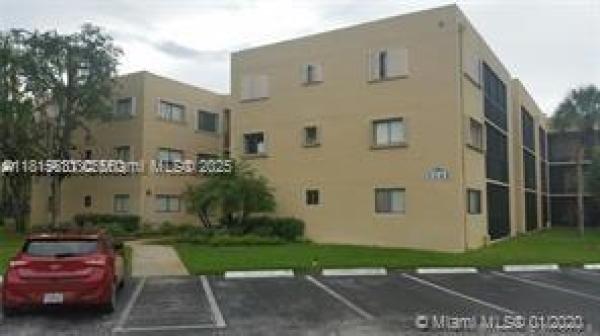 8045 SW 107 Ave #323, Unincorporated Dade County, Florida 33173, image 1