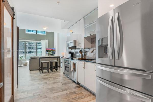 Infinity At Brickell, 60 SW 13th St #2410, Miami, Florida 33130, image 2