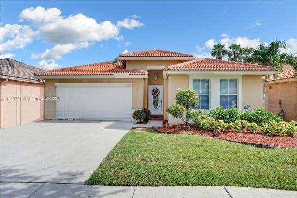 Royal Palm, 14361 N Royal Cove Cir 0, Davie, Florida 33325, image 1