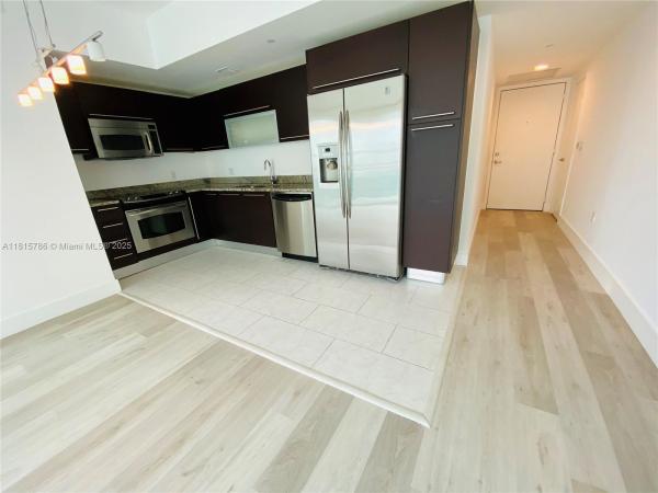 The Plaza On Brickell East, 950 Brickell Bay Dr #2706, Miami, Florida 33131, image 1