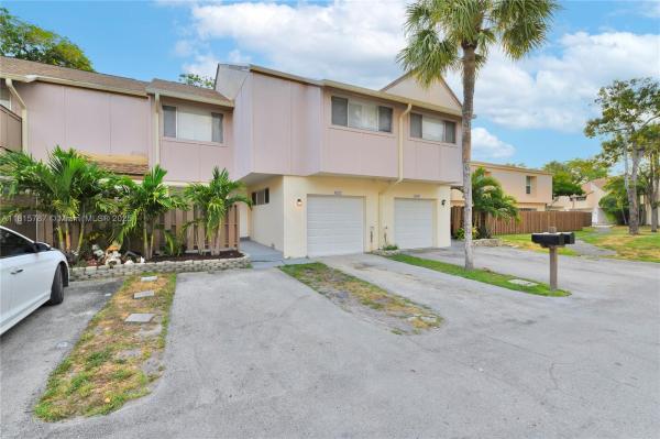 8211 NW 8th St #2, Plantation, Florida 33324, image 1
