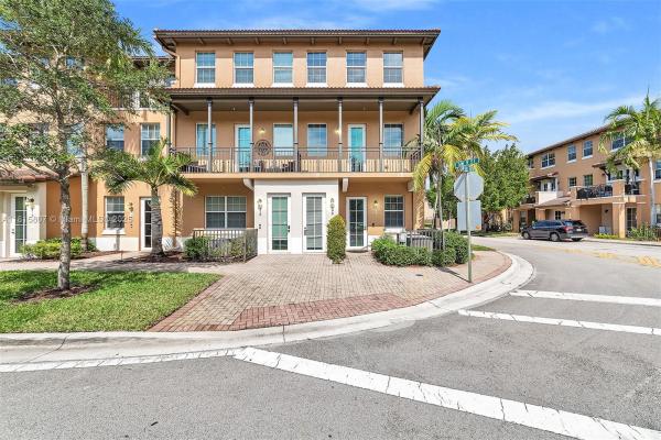 908 SW 147th Ave #2914, Pembroke Pines, Florida 33027, image 1