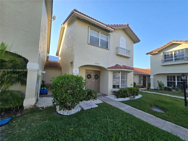Images At Pembroke Pointe, 10875 NW 8th St, Pembroke Pines, Florida 33026, image 1