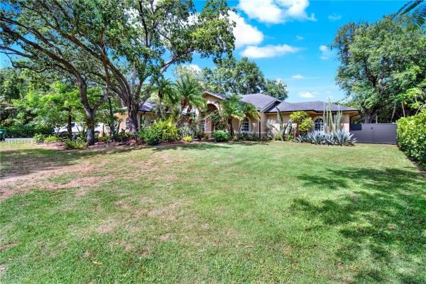 26605 SW 173rd Ct, Homestead, Florida 33031, image 1