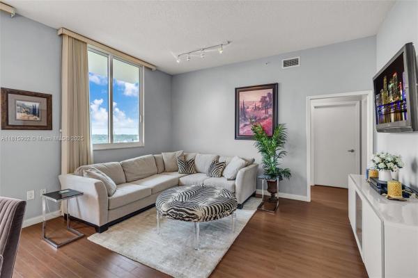 Venture At Aventura West, 2775 NE 187th St #PH-6, Aventura, Florida 33180, image 2