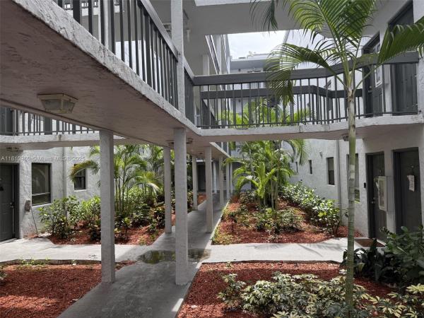 Presidential Golfview, 1900 N Congress Ave #409, West Palm Beach, Florida 33401, image 1