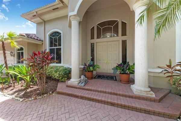 Banyan Oakridge, 5640 Oakview Ter, Hollywood, Florida 33312, image 3