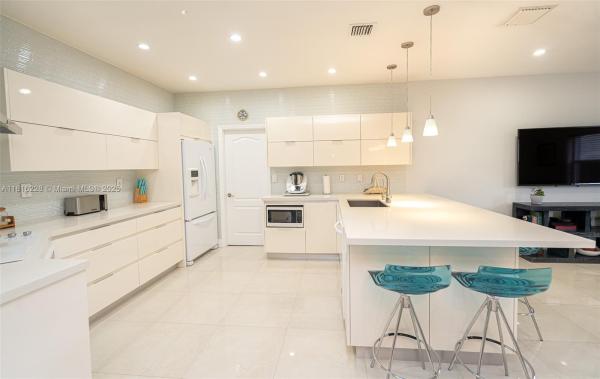Caribbean At Doral Isles, 10914 NW 70th St, Doral, Florida 33178, image 1