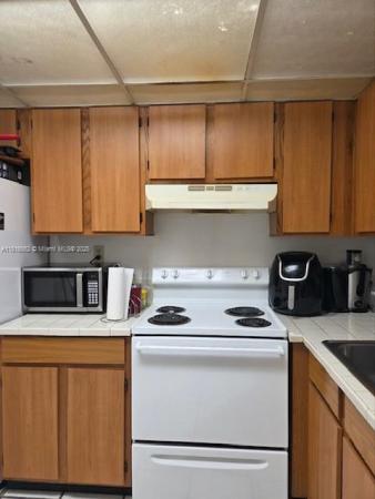 19805 SW 114th Ave #216, Unincorporated Dade County, Florida 33157, image 1