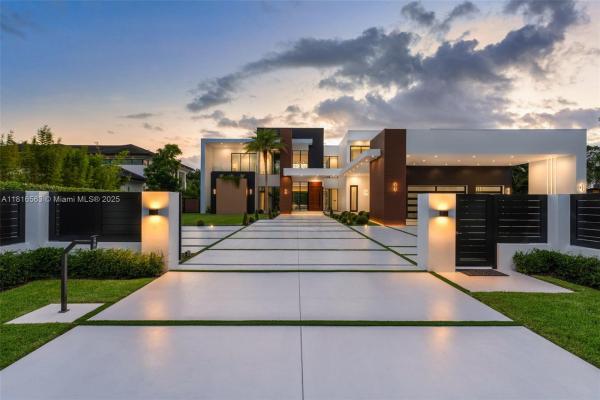 6900 SW 72nd Ct, Miami, Florida 33143, image 1