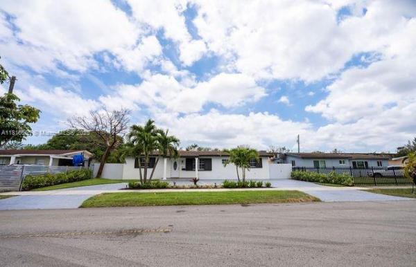 1330 North Dr, Miami, Florida 33179, image 1
