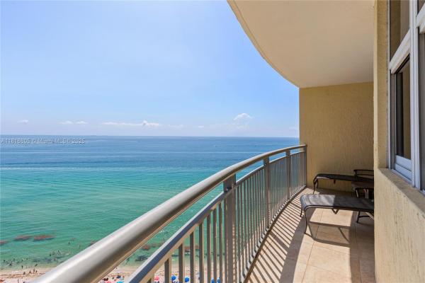 DoubleTree By Hilton Ocean Point Resort & Spa, 17375 Collins Ave #1908, Sunny Isles Beach, Florida 33160, image 1