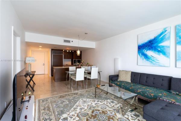Icon Brickell Tower 1, 475 Brickell Ave #4511, Miami, Florida 33131, image 2