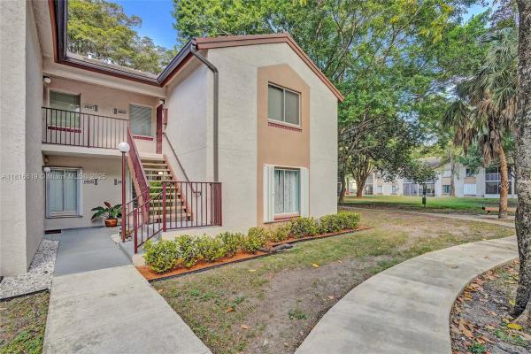 14001 SW 91st Ter, The Hammocks, Florida 33186, image 3