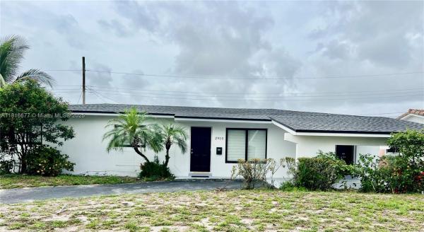 Carol City, 2910 NW 185th St, Miami Gardens, Florida 33056, image 1