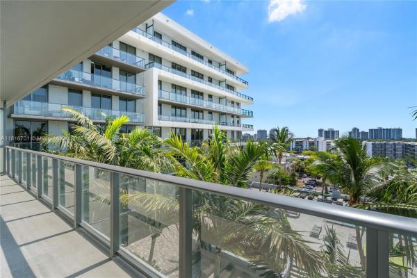 Aventura Parksquare Residences, 2960 NE 207th St #815, Aventura, Florida 33180, image 1