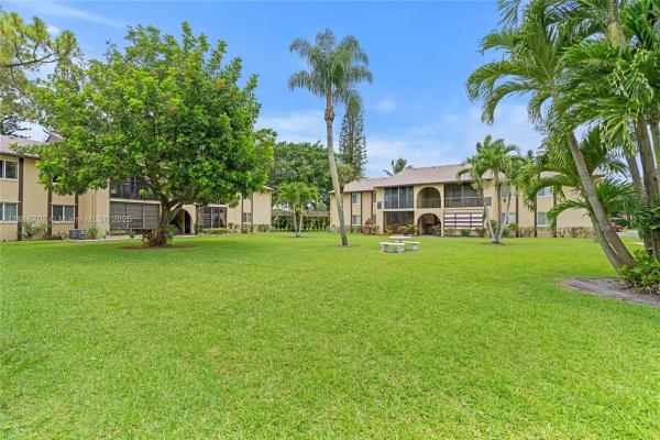 Pine Ridge 3, 311 Pine Ridge Cir #C-2, Greenacres, Florida 33463, image 2