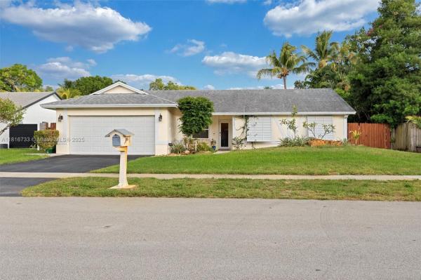 Country Homes, 4760 SW 57th Ave, Davie, Florida 33314, image 1