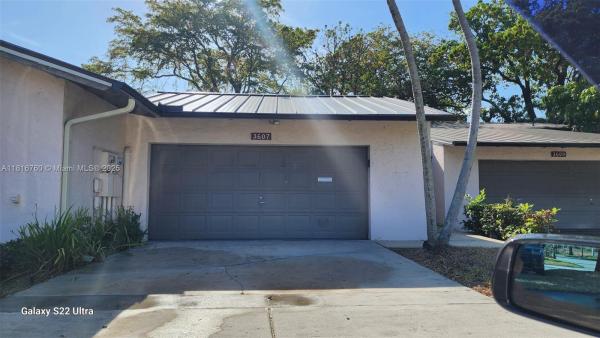The Hills Of Inverrary, 3607 Lime Hill Rd #195, Lauderhill, Florida 33319, image 1