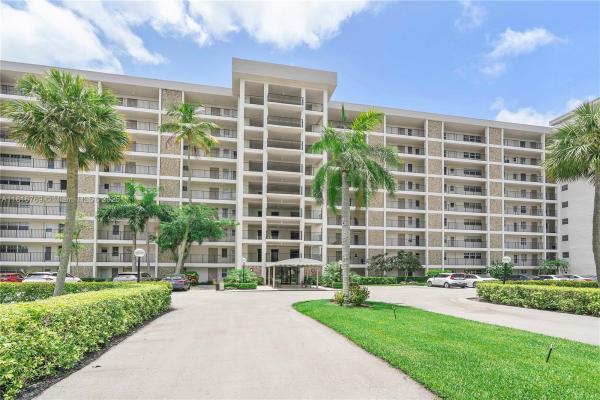 Palm-Aire Country Club 1, 3150 N Palm Aire Dr #104, Pompano Beach, Florida 33069, image 1
