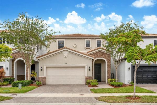 704 NE 193rd St, Unincorporated Dade County, Florida 33179, image 1