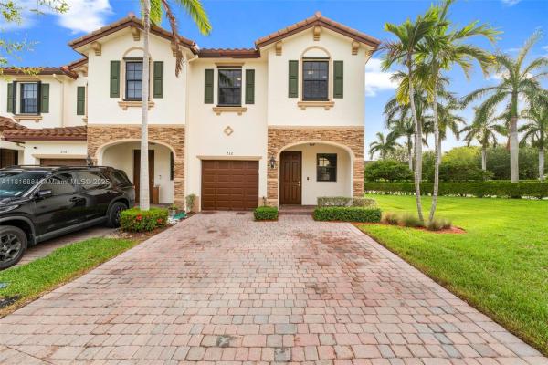 232 SE 33rd Ter, Homestead, Florida 33033, image 3