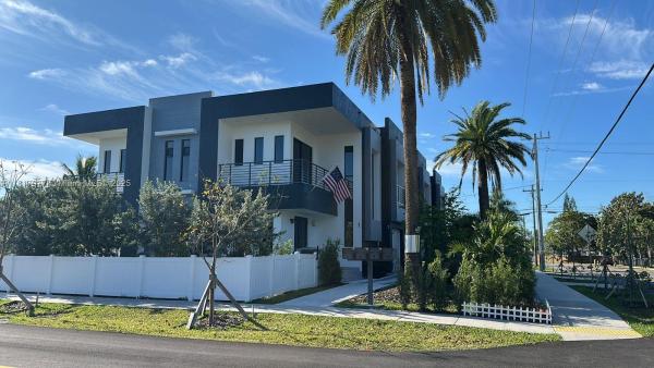 Hollywood Park, 2342 Mckinley St #3, Hollywood, Florida 33020, image 1