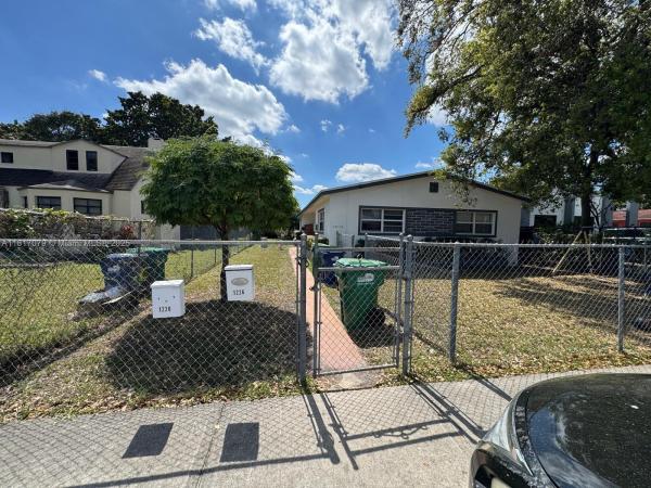 1226 NE 112th St, Miami, Florida 33161, image 1