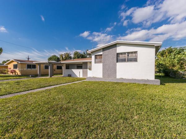 1121 NE 175th St, Miami, Florida 33162, image 1