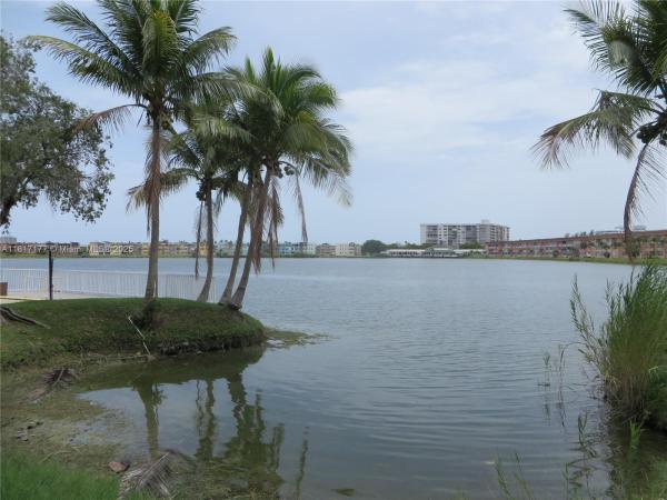 1400 NE 191 St #308, Unincorporated Dade County, Florida 33179, image 1