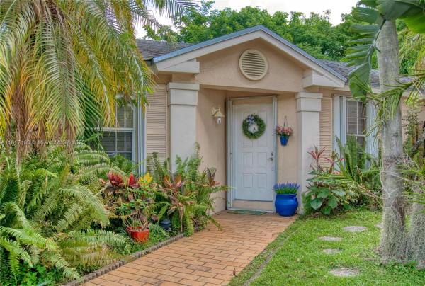 9835 SW 117th Ct, Miami, Florida 33186, image 1