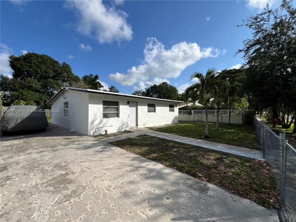 Lauderdale Manors, 1615 NW 16th St 0, Fort Lauderdale, Florida 33311, image 1