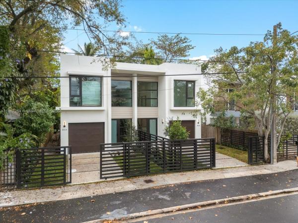3614 Thomas Ave, Miami, Florida 33133, image 3