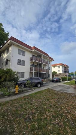 Oxford Court, 13655 NE 10 Ave #108, North Miami, Florida 33161, image 1