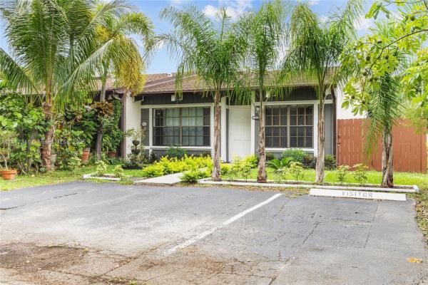 Cindis Place, 13630 SW 101st Ln, The Crossings, Florida 33186, image 3